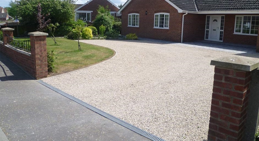 An example of a gravel driveway we completed.