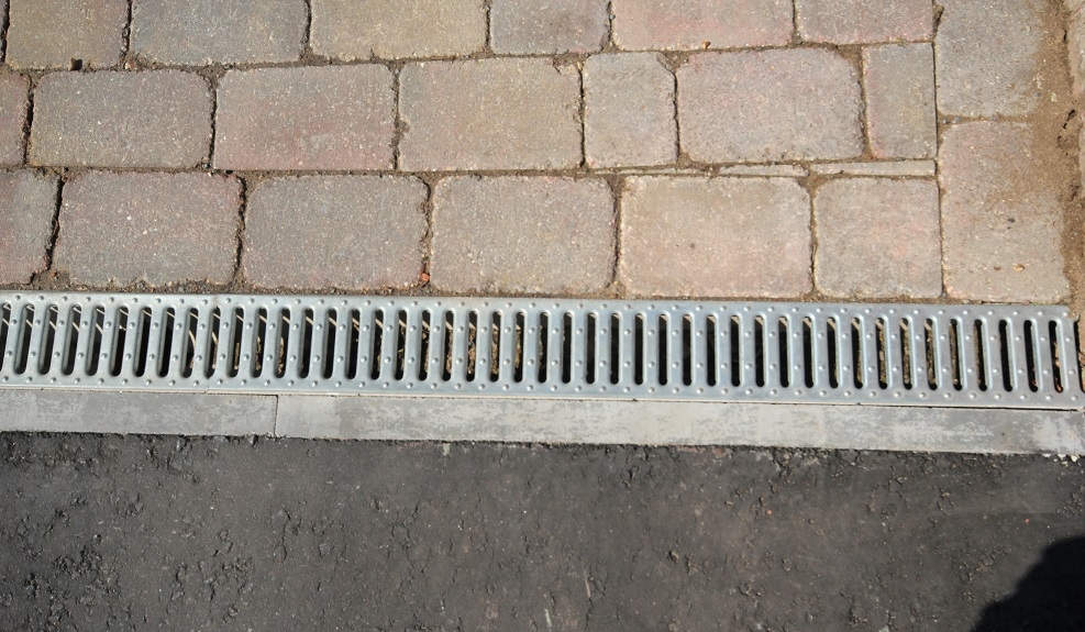 Sloping driveway drainage